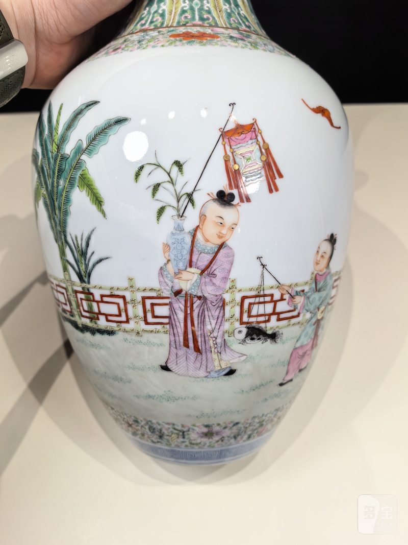 民国 粉彩婴戏图瓶 - 图7